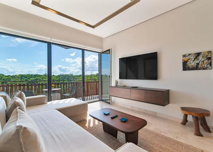 2br With Jacuzzi Near Habitas *
